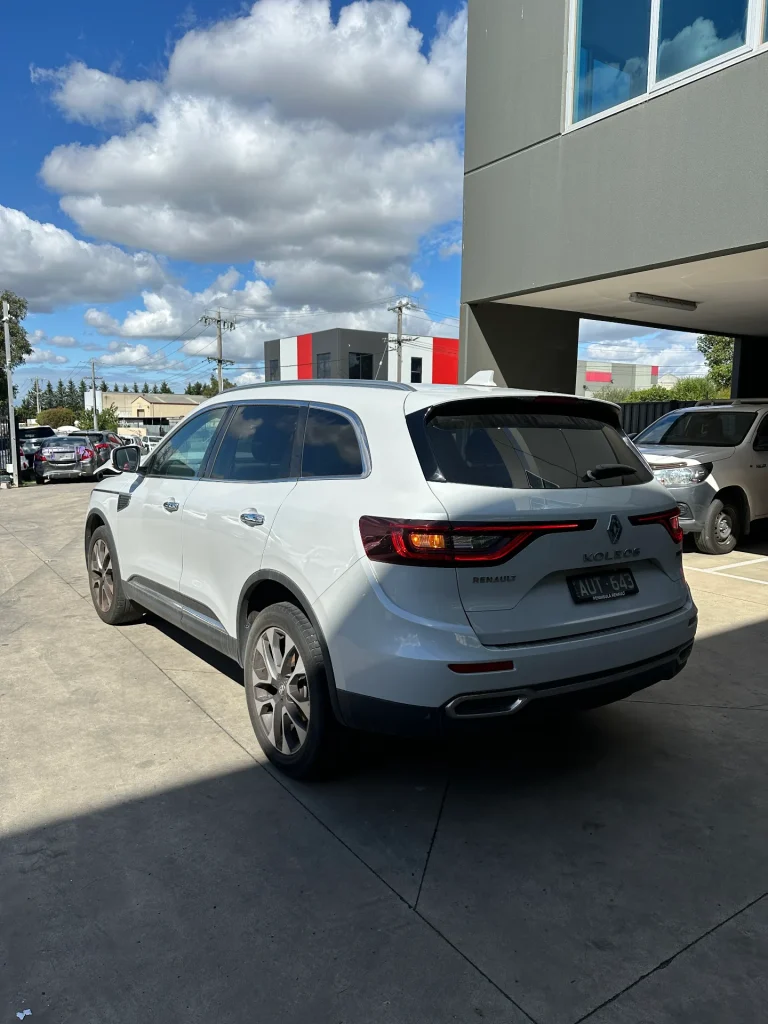Renault Koleos 2019 White Auto Petrol