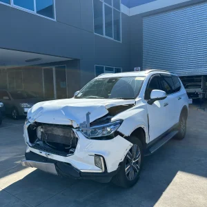 LDV D90 2021 White Auto Diesel