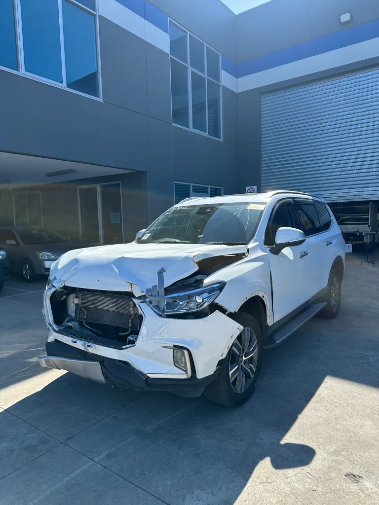 LDV D90 2021 White Auto Diesel