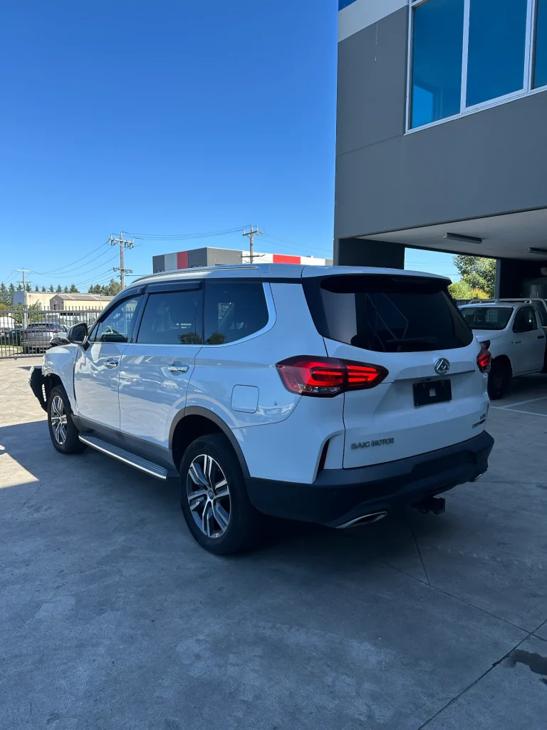 LDV D90 2021 White Auto Diesel