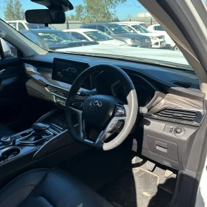 LDV D90 2021 White Auto Diesel