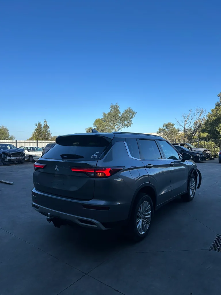 Mitsubishi Outlander 2022 Grey Auto Petrol