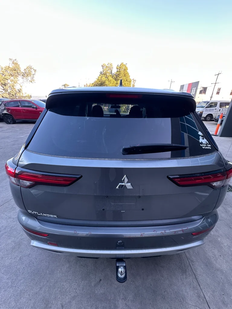 Mitsubishi Outlander 2022 Grey Auto Petrol