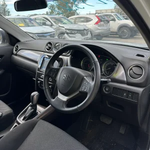 Suzuki Vitara 2021 White Auto Petrol