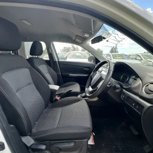 Suzuki Vitara 2021 White Auto Petrol