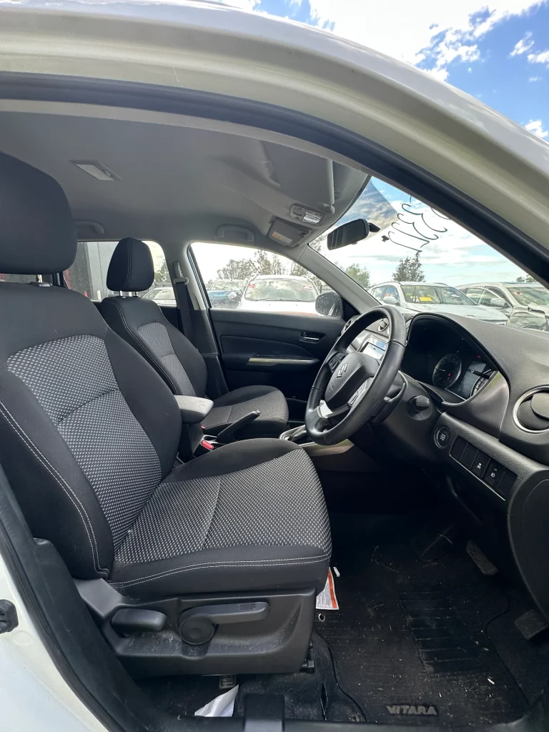 Suzuki Vitara 2021 White Auto Petrol