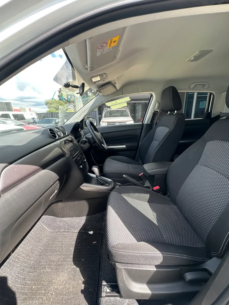 Suzuki Vitara 2021 White Auto Petrol