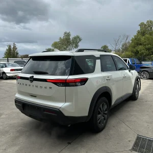 Nissan Pathfinder 2023 White Auto Petrol