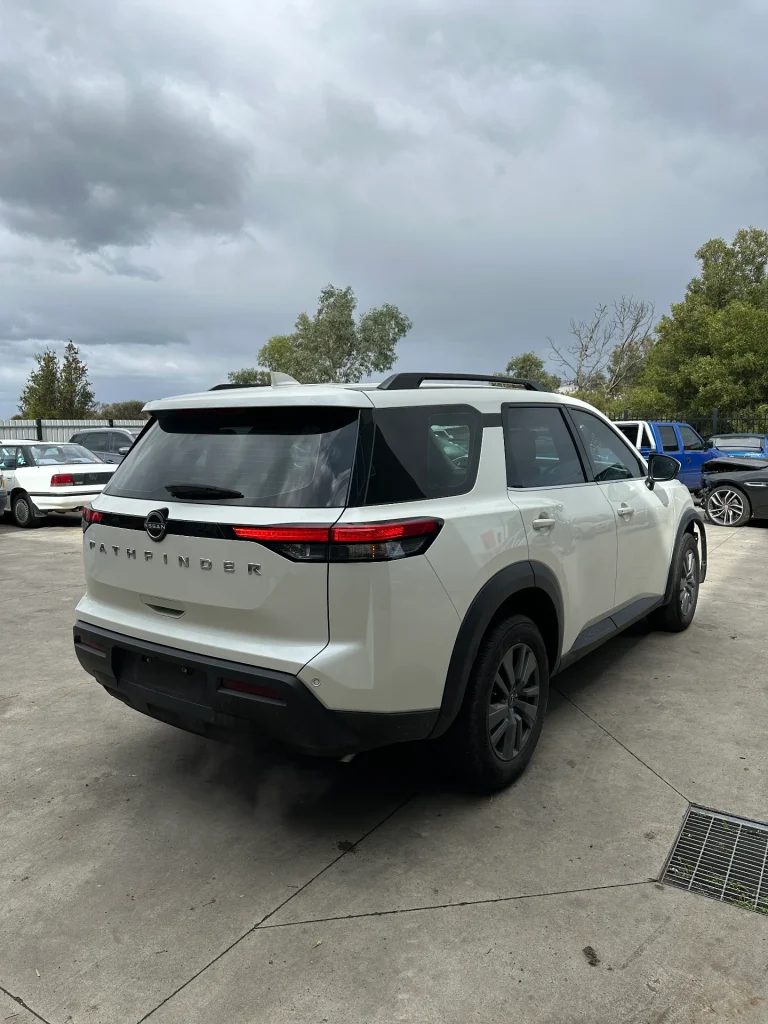 Nissan Pathfinder 2023 White Auto Petrol