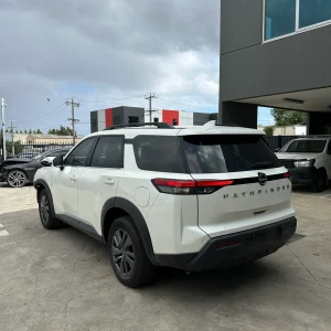 Nissan Pathfinder 2023 White Auto Petrol