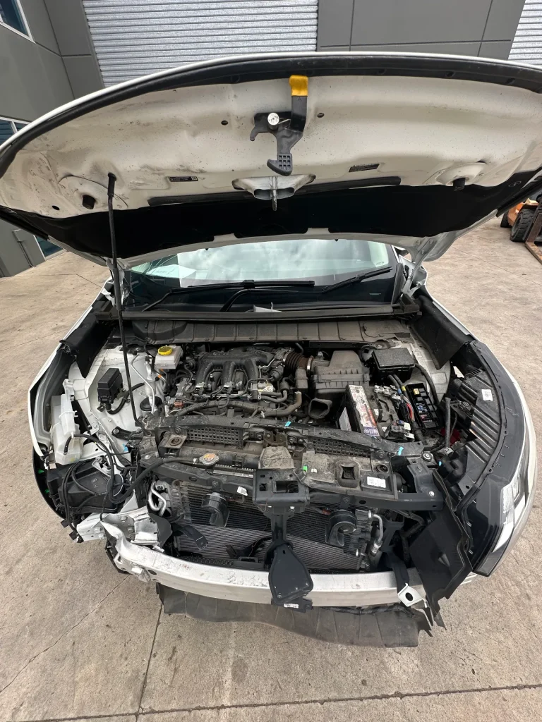 Nissan Pathfinder 2023 White Auto Petrol