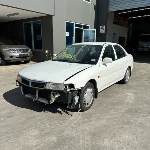 Mitsubishi Lancer 2000 White Auto Petrol
