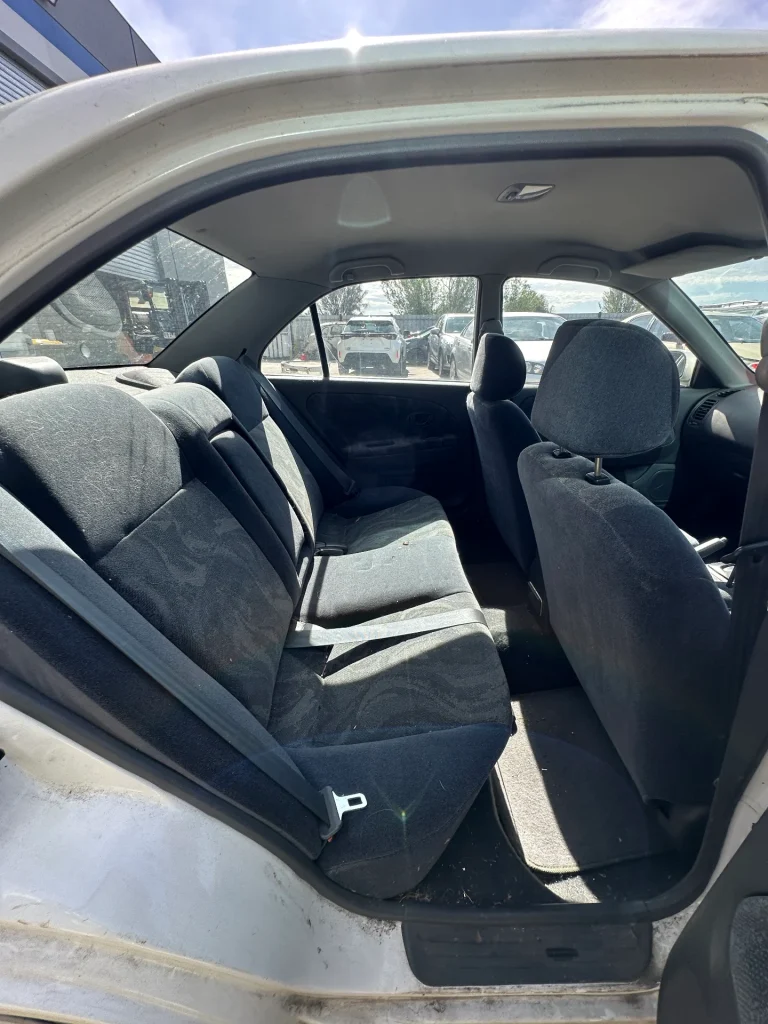 Mitsubishi Lancer 2000 White Auto Petrol