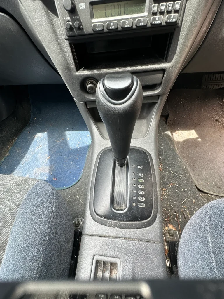 Mitsubishi Lancer 2000 White Auto Petrol