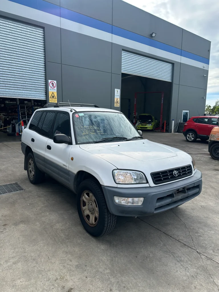 Toyota Rav4 2000 White Auto Petrol