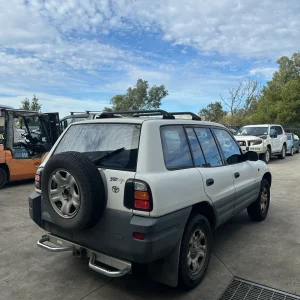 Toyota Rav4 2000 White Auto Petrol