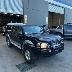 Nissan Navara 2002 Black Man Diesel