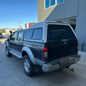 Nissan Navara 2002 Black Man Diesel