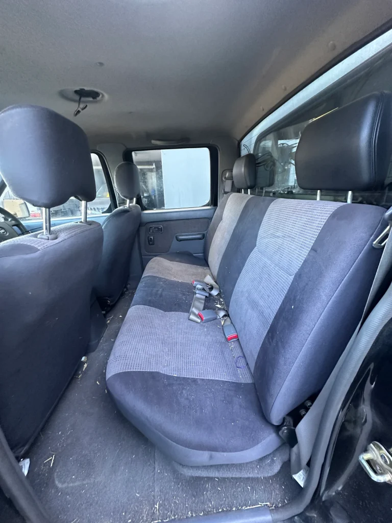 Nissan Navara 2002 Black Man Diesel