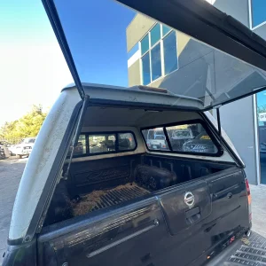 Nissan Navara 2002 Black Man Diesel
