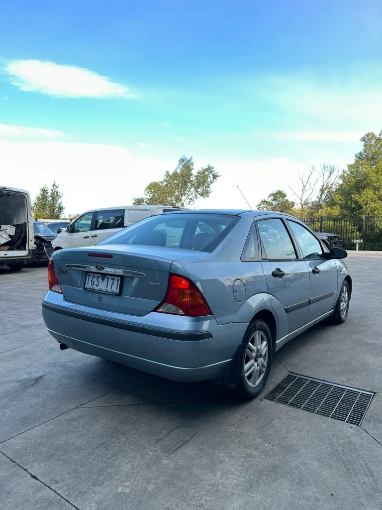 Ford Focus 2004 Silver Man Petrol