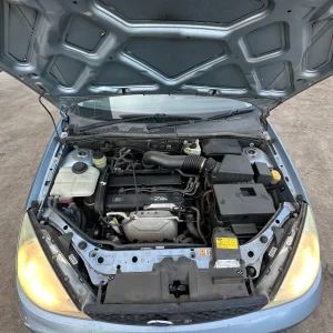 Ford Focus 2004 Silver Man Petrol