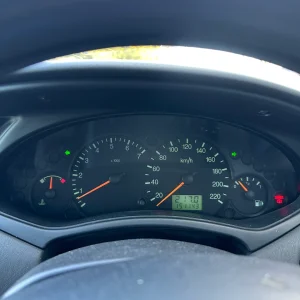 Ford Focus 2004 Silver Man Petrol