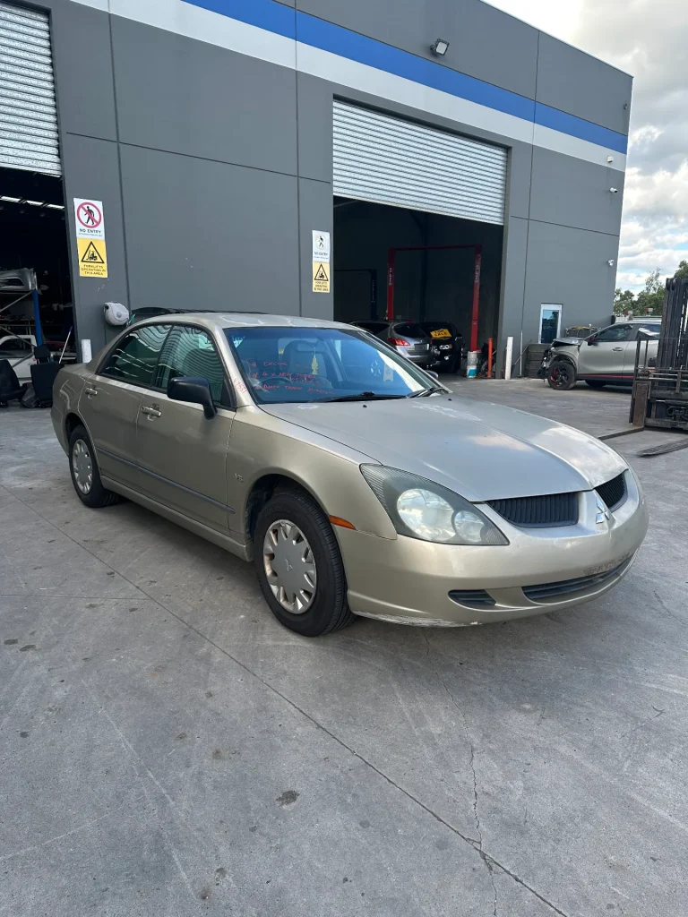 Mitsubishi Magna 2004 Gold Auto Petrol