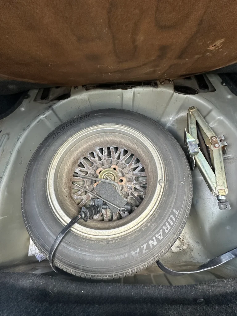 Mitsubishi Magna 2004 Gold Auto Petrol