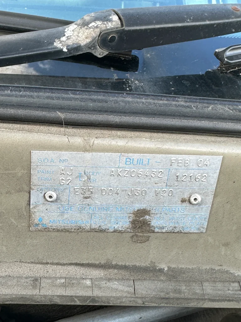 Mitsubishi Magna 2004 Gold Auto Petrol
