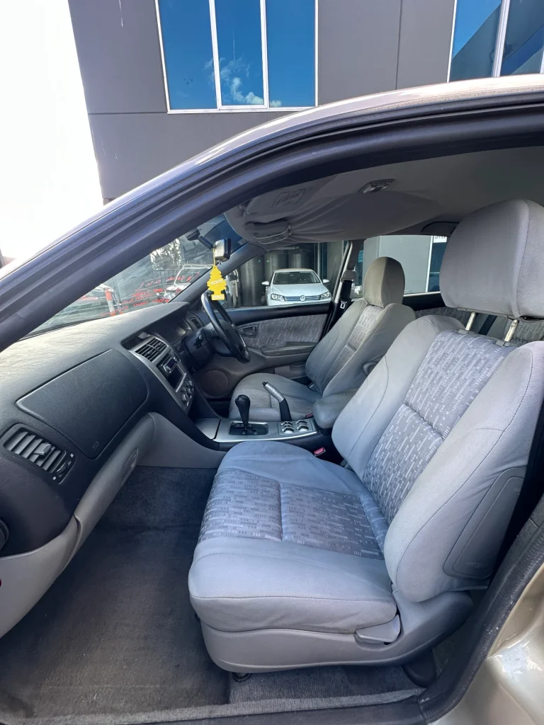 Mitsubishi Magna 2004 Gold Auto Petrol