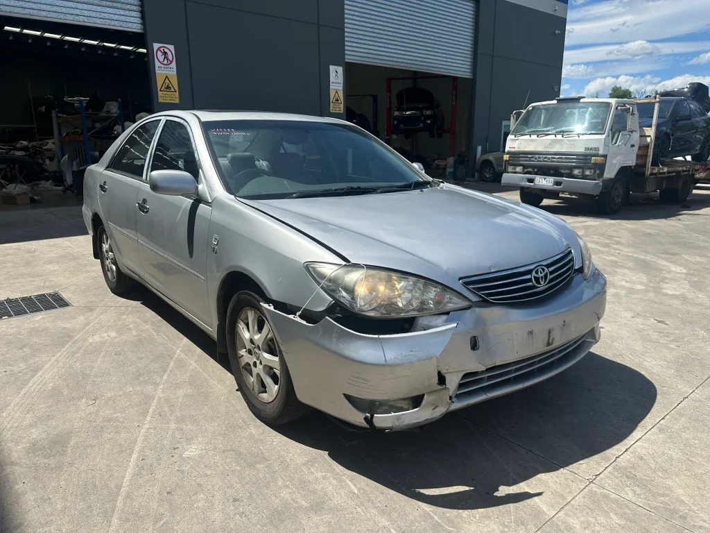 Toyota Camry 2004 Silver Auto Petrol