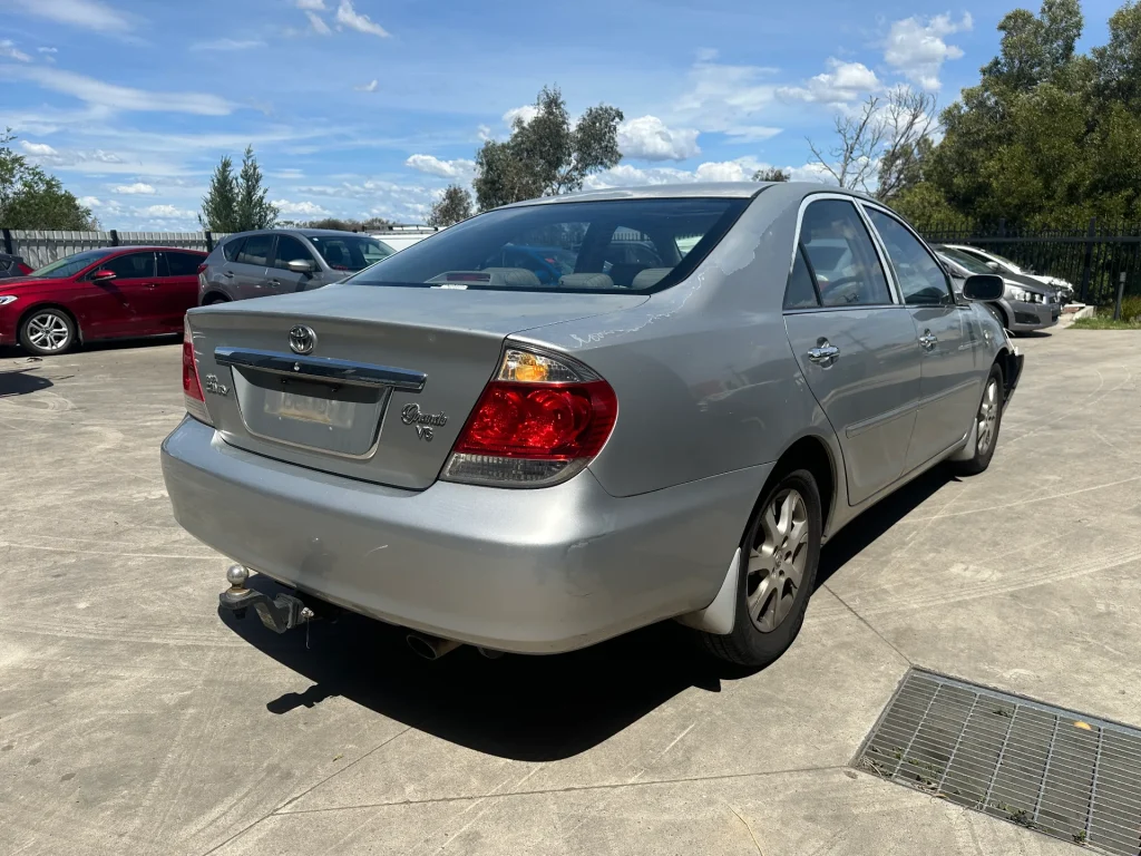 Toyota Camry 2004 Silver Auto Petrol