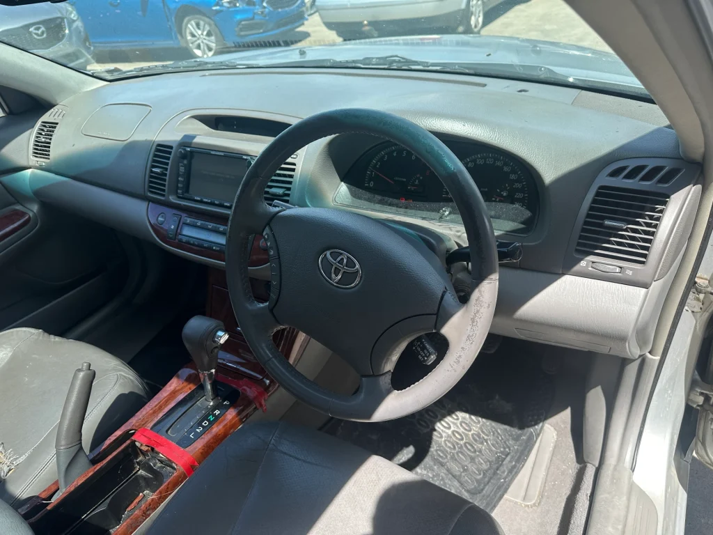 Toyota Camry 2004 Silver Auto Petrol