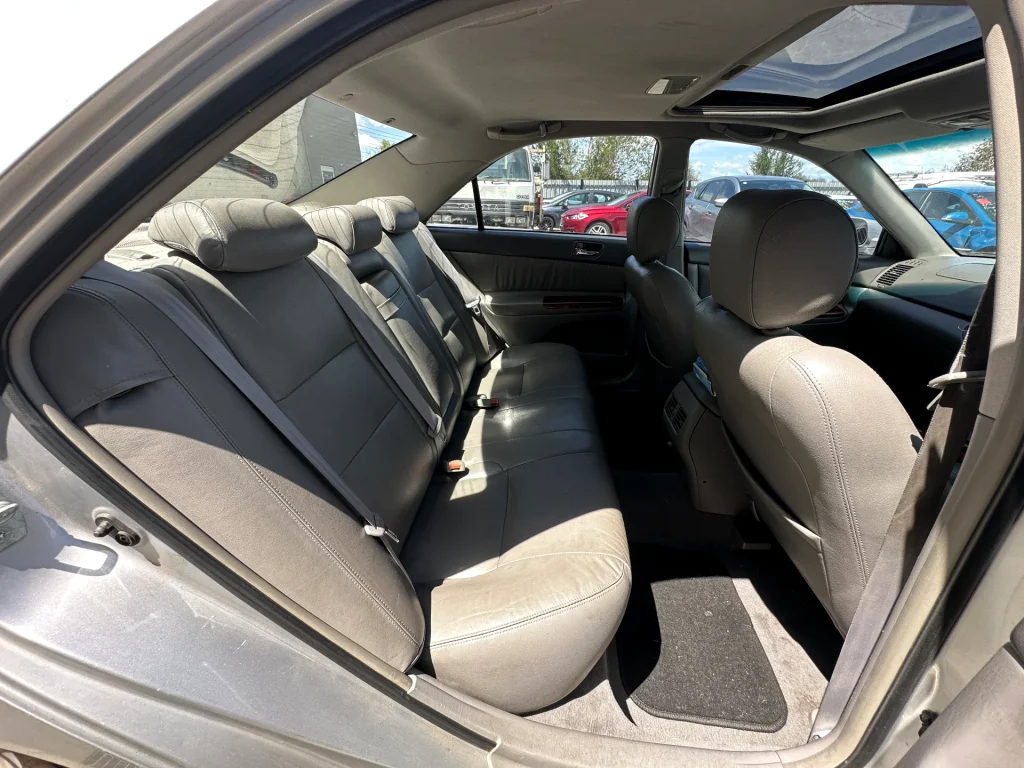 Toyota Camry 2004 Silver Auto Petrol