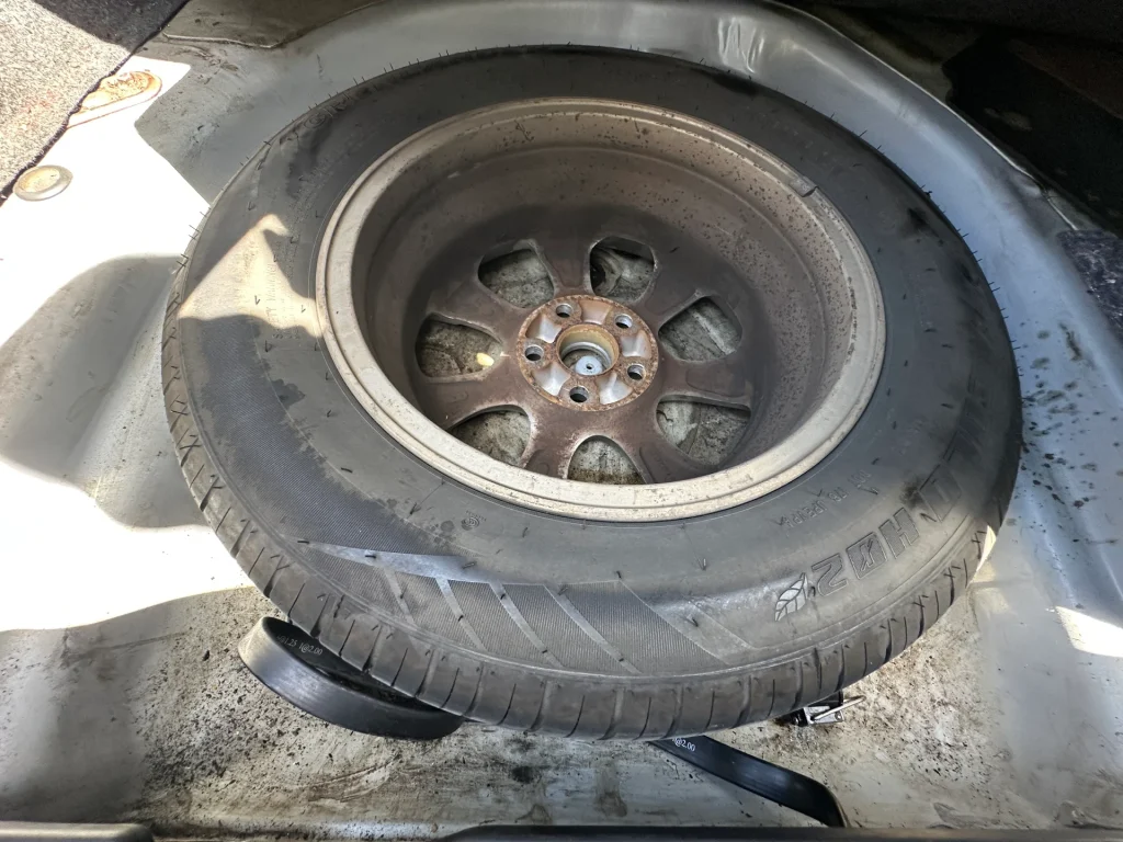 Toyota Camry 2004 Silver Auto Petrol