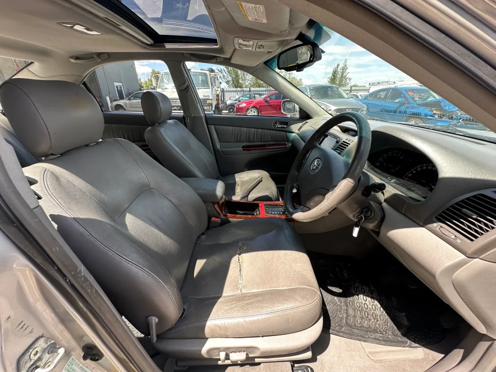 Toyota Camry 2004 Silver Auto Petrol