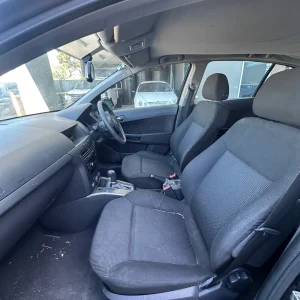 Holden Astra 2005 Black Auto Petrol