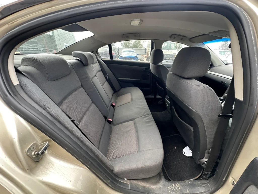 Holden Commodore 2007 Gold Auto Petrol-LPG