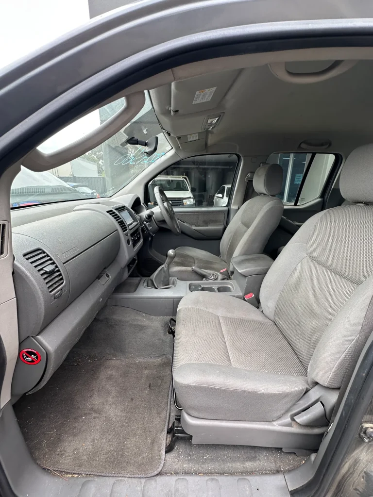 Nissan Navara 2009 Grey Man Diesel