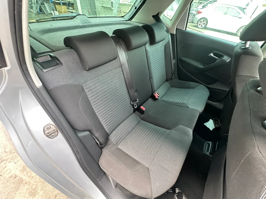 Volkswagen Polo 2010 Silver Auto Diesel