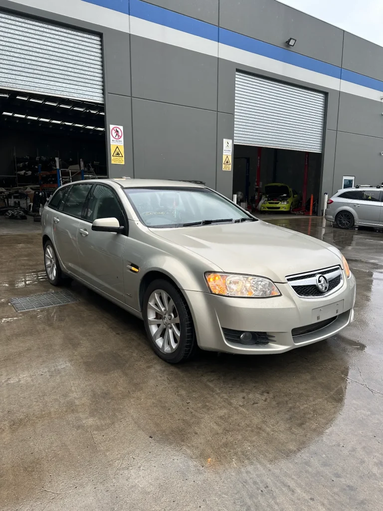 Holden Commodore 2011 Gold Auto Petrol