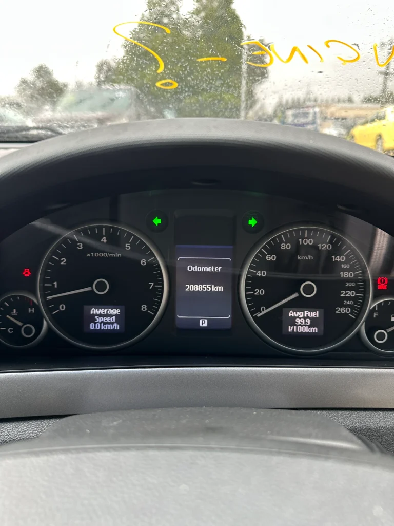 Holden Commodore 2011 Gold Auto Petrol