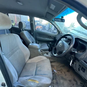 Toyota Hilux 2011 White Man Diesel