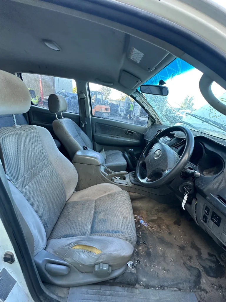 Toyota Hilux 2011 White Man Diesel