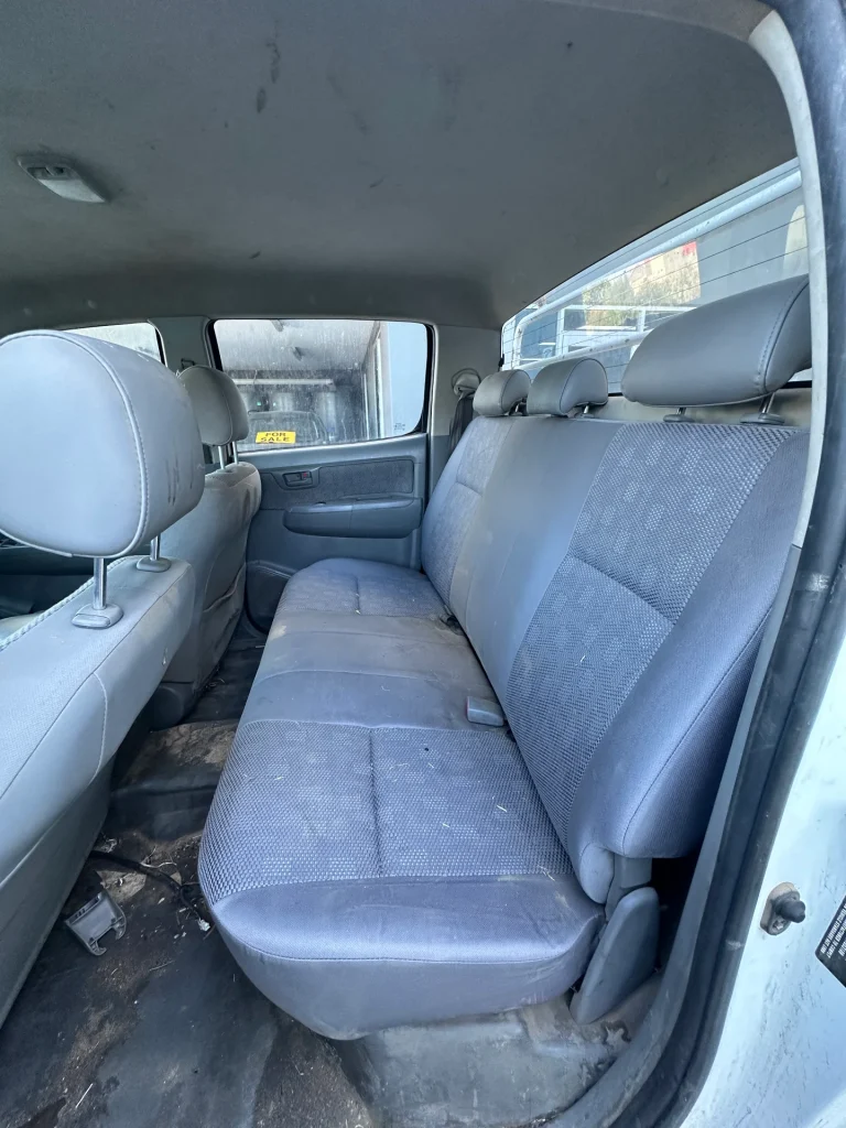 Toyota Hilux 2011 White Man Diesel