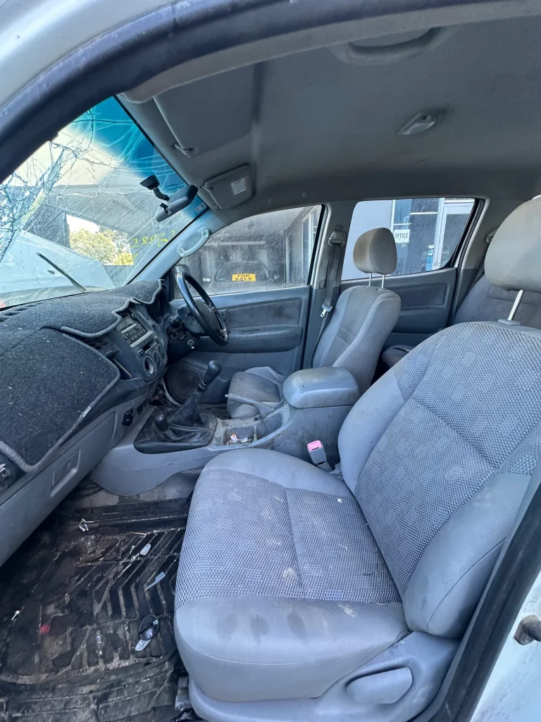Toyota Hilux 2011 White Man Diesel