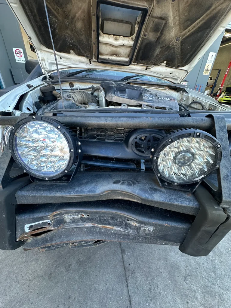 Toyota Hilux 2011 White Man Diesel