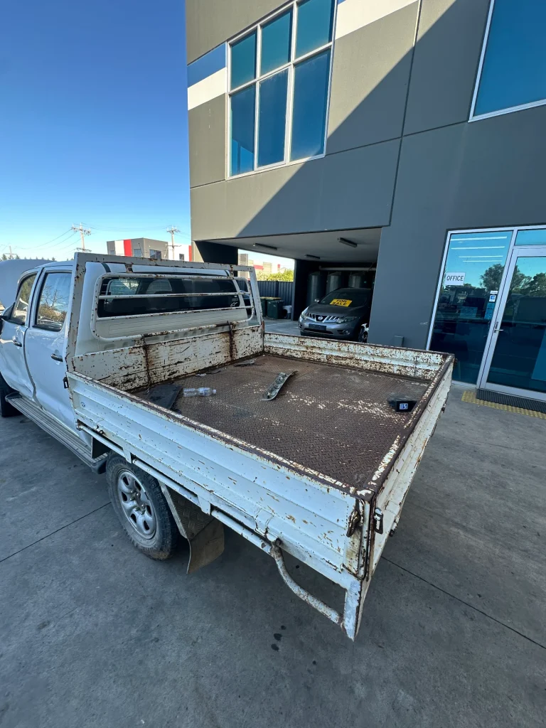 Toyota Hilux 2011 White Man Diesel