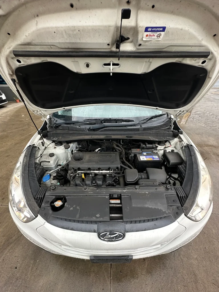 Hyundai ix35 2012 White Auto Petrol